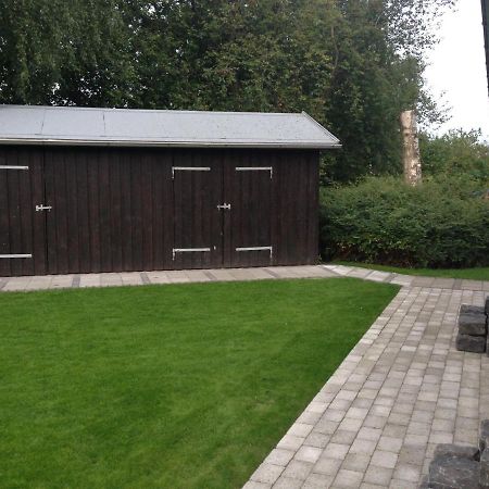 Large Modern Family Room - “Arnely” Tommerup Eksteriør bilde